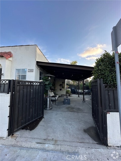 Building Photo - 750 Alamitos Ave Rental