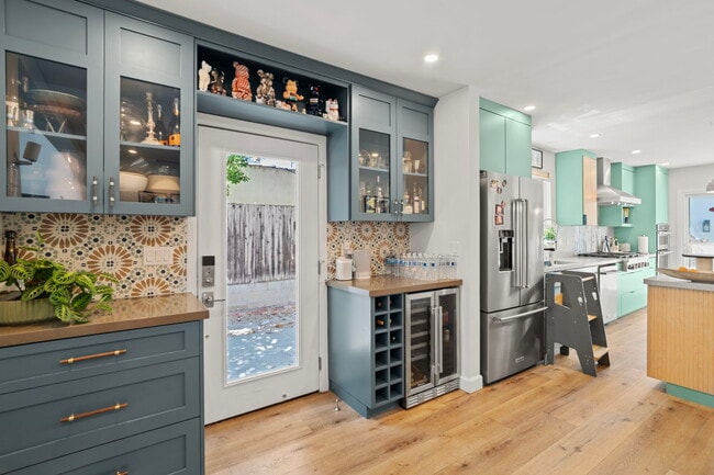 bar area - 11038 Blix St