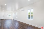 Photo - 1130 Crocker St