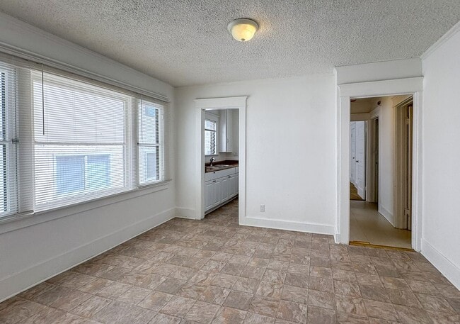 Photo - 338-340 1/2 S. Catalina St.-338 1/2 Unit 338 1/2