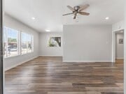 Photo - 1340 W Parade St Unit 01