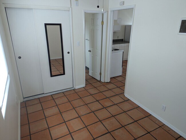 Photo - 516 N I St Unit 516A