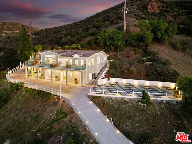 Photo - 265 Westlake Blvd