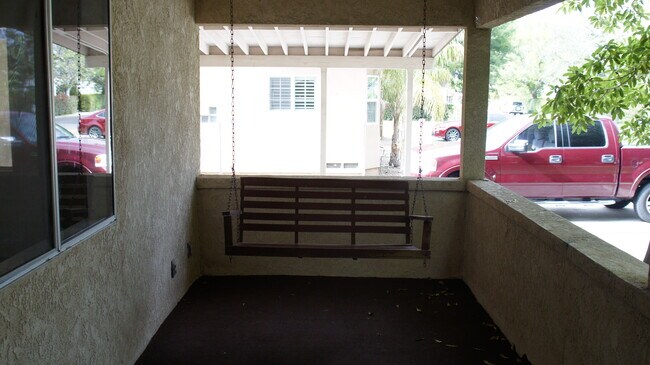 Photo - 5723 Stansbury Ave