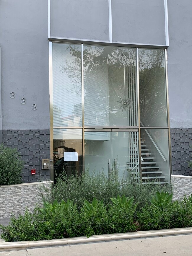 Photo - Live The  Beverly Hills Lifestyle Today