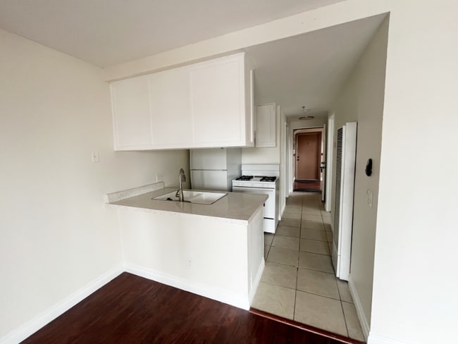 Photo - 101 W Canada Unit 1