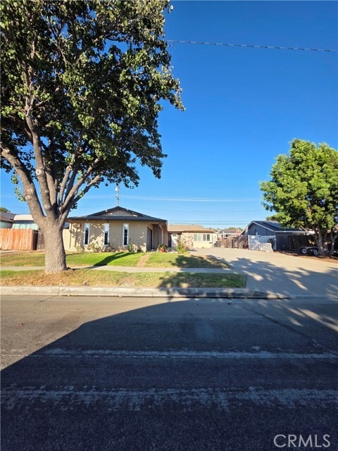 Building Photo - 4189 N Santa Lucia St Rental