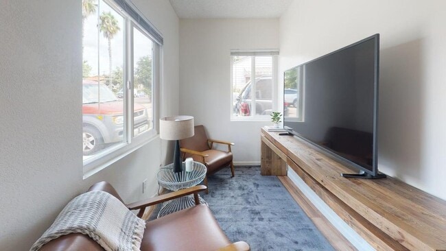 Building Photo - 1605 Diamond St Rental