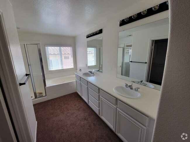 Building Photo - 973 Yosemite Dr Rental