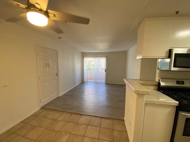 Building Photo - 3861 Vinton Ave Rental