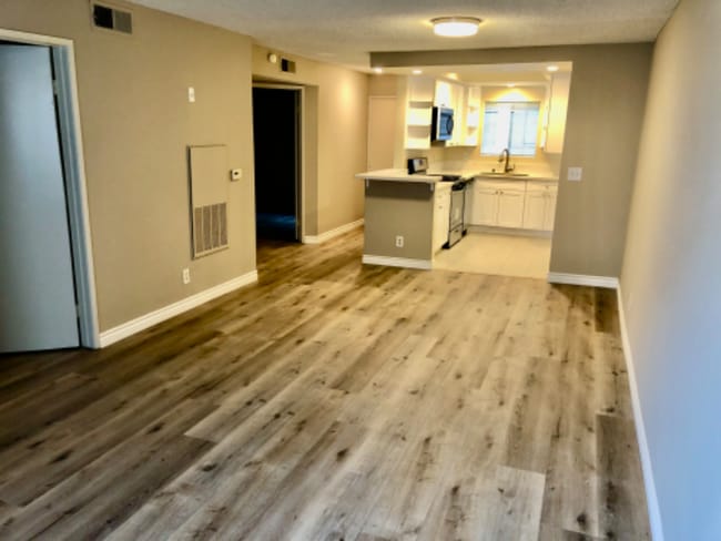 Photo - 5259 Cartwright Ave Unit 102