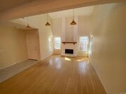 Photo - 2265 Charise St