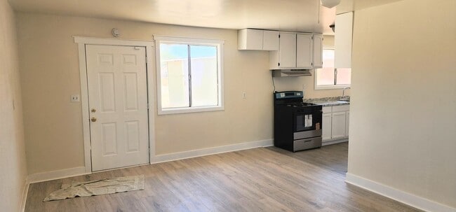 Photo - 6963 Tamarisk Ave Unit b