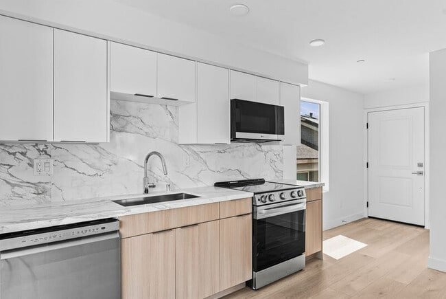 Photo - 1259 Lincoln Ave Unit Apt #201