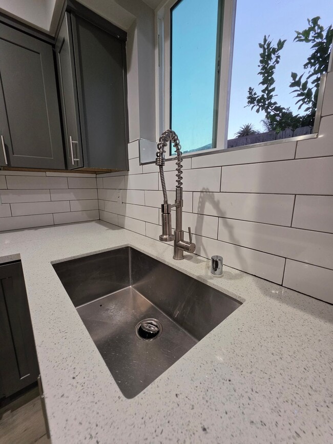 Photo - 4537 1/2 W 18th St