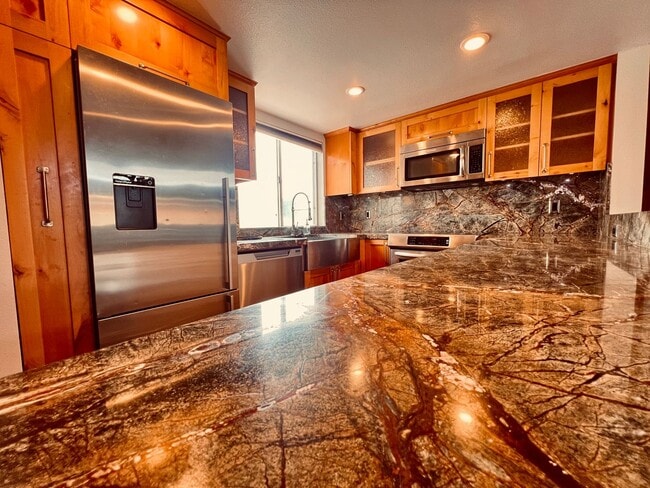 Photo - Renovated Uptown District Top Floor Condo in the Hillcrest