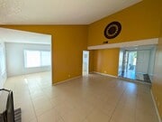 Photo - 914 W Alton Ave