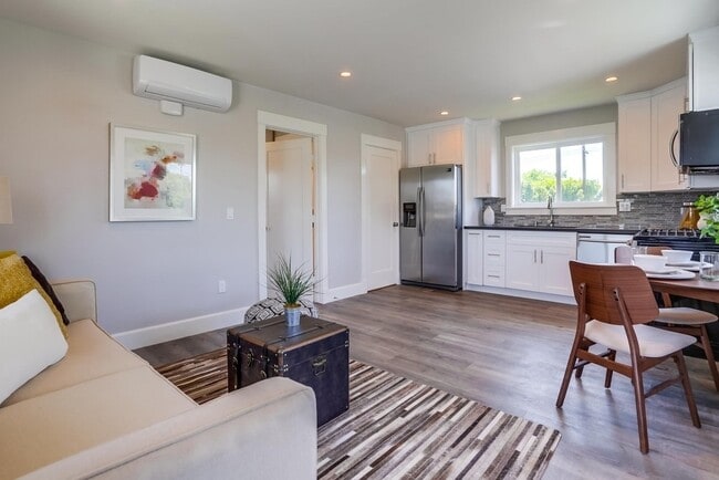 Photo - 4853 33rd St Unit Apt B