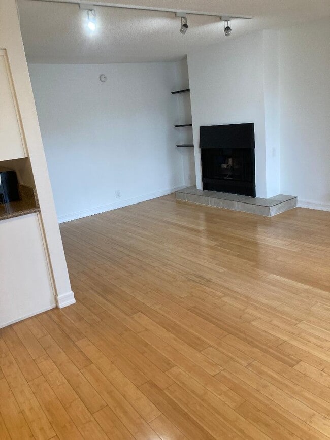 Photo - 4660 Coldwater Canyon Ave Unit 10