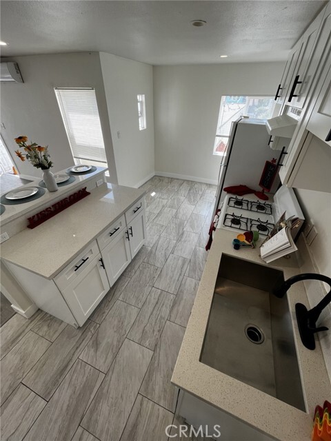 Building Photo - 4518 Normandie Ave Unit 3/4