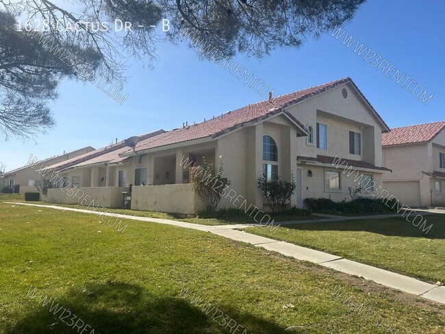 Photo - 1628 Cactus Dr Unit B