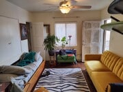 Queen Murphy bed comfortable roomy living room - 830 Island Ct Apartments