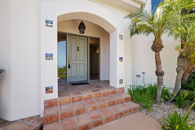 Photo - Oceanfront-Inspired Mesa Living with Unparalleled Coastline & Island Views