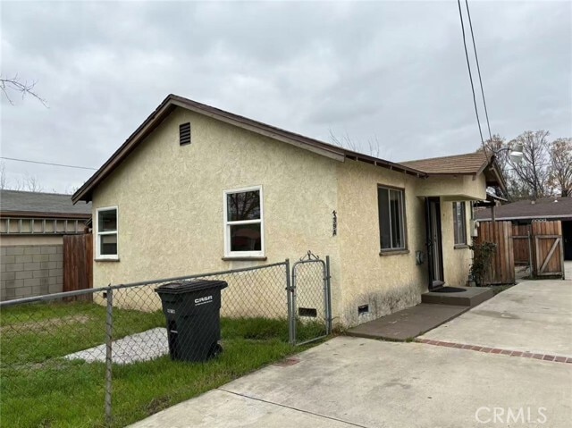 Building Photo - 739 E Olive St