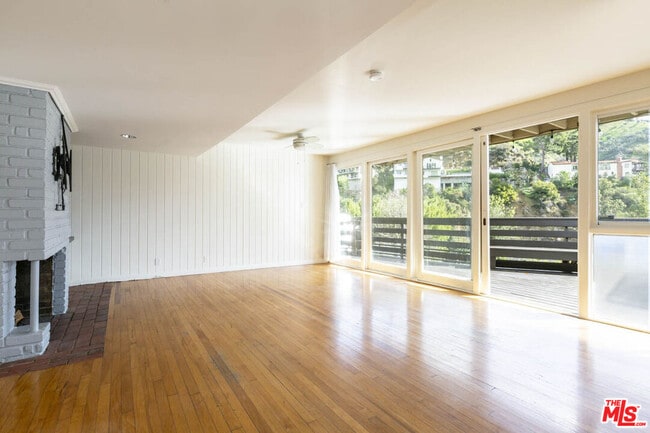 Photo - 2470 Zorada Dr