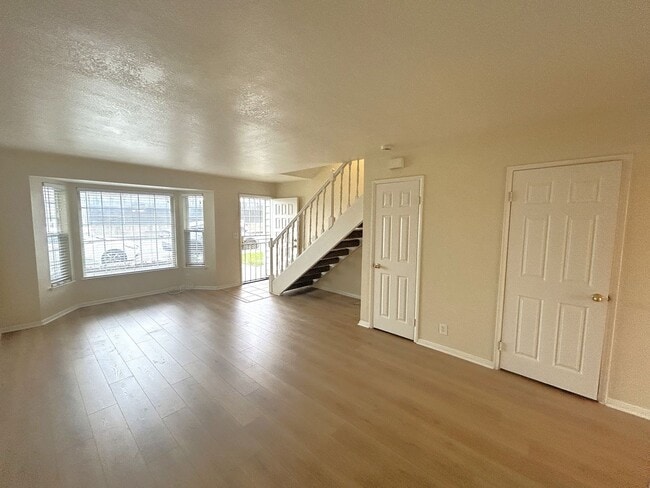 Photo - RIVERSIDE DR #17 CHINO 91710 (2 BED / 1.5 BATH) Unit 17