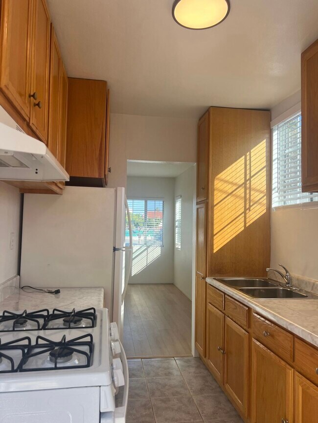 Photo - 2419 Arizona Ave