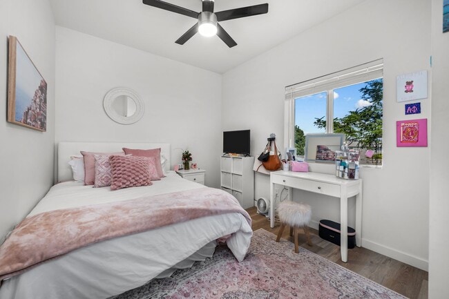 Building Photo - Brand new!