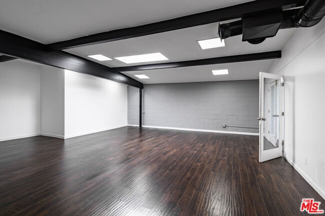 Photo - 13347 Washington Blvd Unit 2