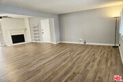 Photo - 22337 Cantara St