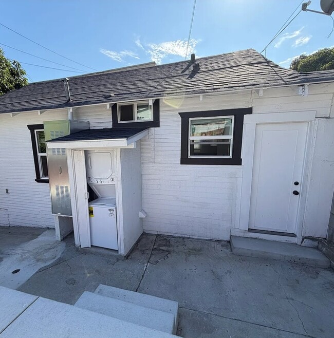 Photo - 611 Belmont Ave