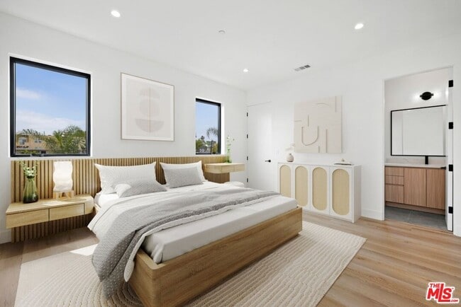 Photo - 5543 Calhoun Ave