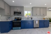 Photo - 5123 W 130th St House
