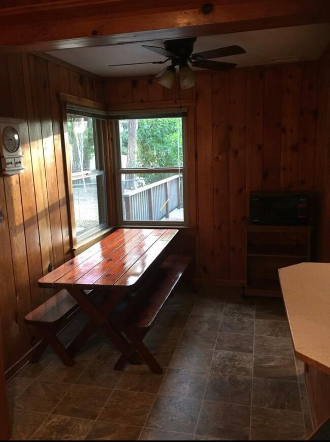 Photo - 53570 Tollgate Rd