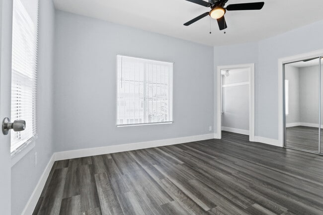 Photo - 458 Rose Ave Unit 458