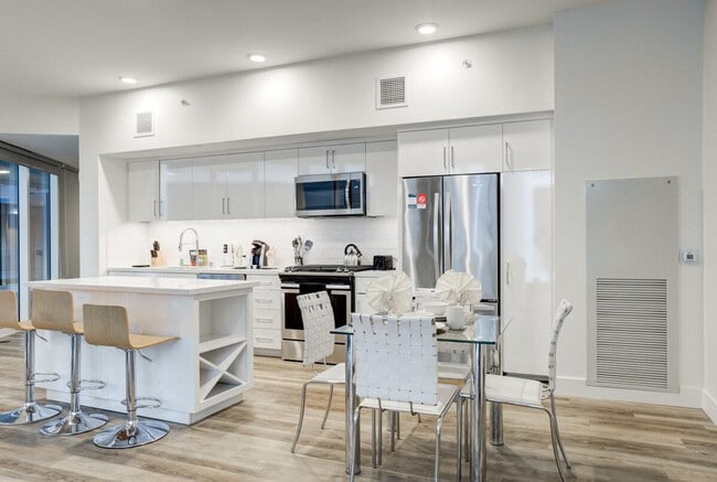 Photo - 100 Park Blvd Unit SI ID1467090P