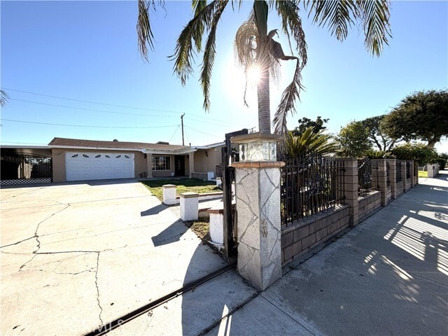 Photo - 4839 Grand Ave