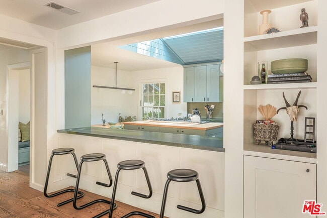 Photo - 2015 Nichols Canyon Rd