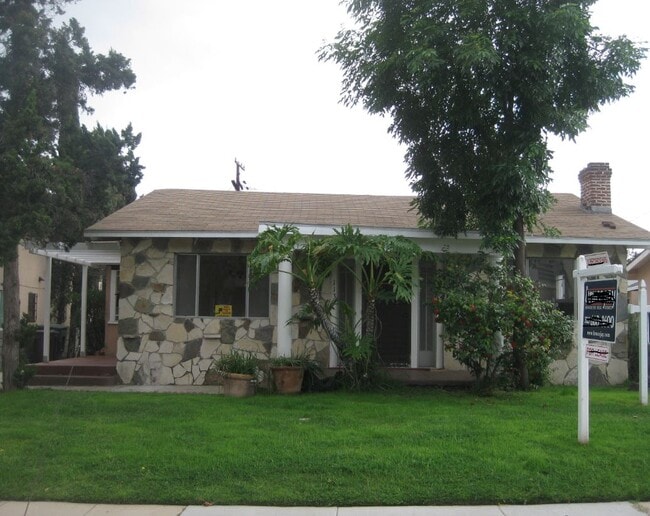 Building Photo - 1134 Orange Grove Ave Rental