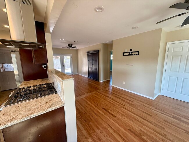 Photo - 1720 Midvale Dr