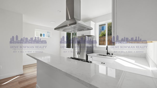 Building Photo - 6742 Waterman Ct