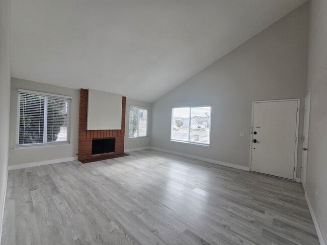 Photo - 11321 Volans St