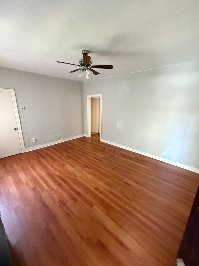 Photo - 1140 E Maple St