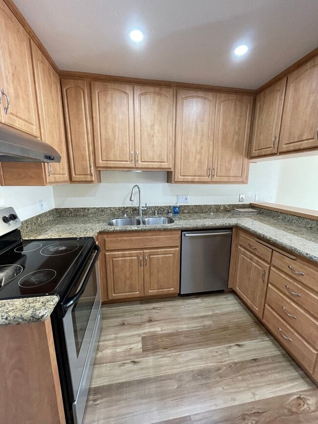 Terrific 3Br/2.5Ba Townhome in Scripp Ranch - Terrific 3Br/2.5Ba Townhome in Scripp Ranch