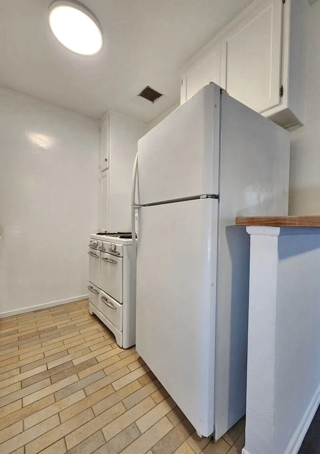 Photo - 1940 S Beverly Glen Blvd Unit 2