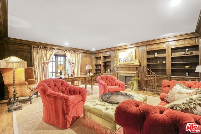 Photo - 821 Whittier Dr